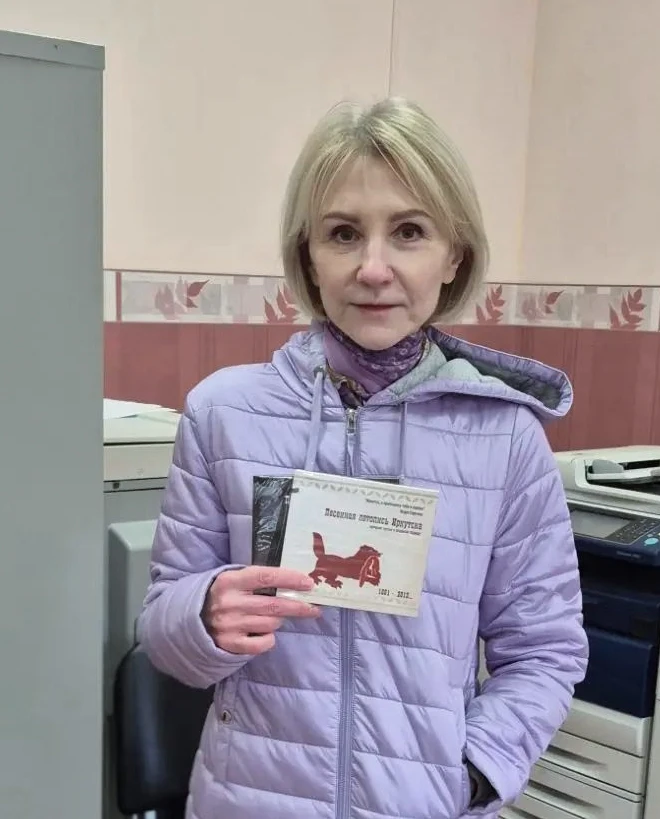 🎁 Кто любит дарить подарки, тот мы! На фото победительница нашего недавнего редакционн...