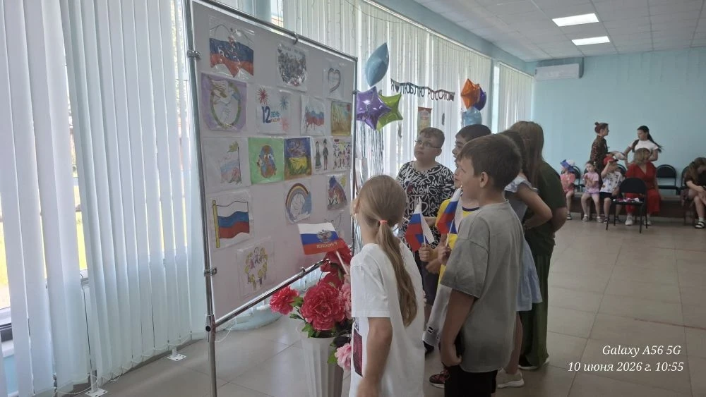«Россия – это мы» - выставка рисунков
В Ведерниковском сельском доме культуры  прошла выставка рисун