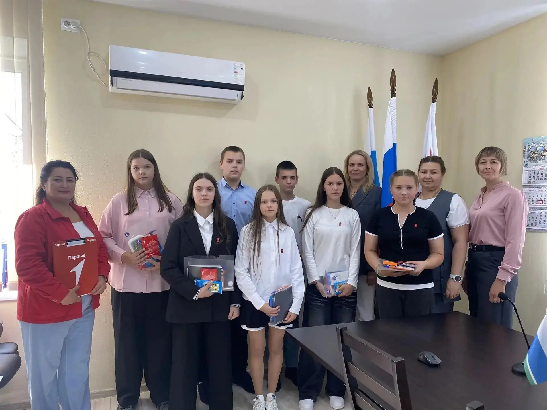 Сегодня, 21 августа, прошло торжественное вручение паспортов ребятам, достигшим 14 лет.