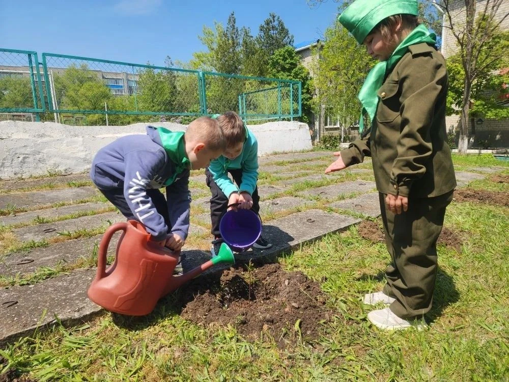 Накануне празднования 81 годовщины "Дня Победы", в старшей группе "Лучик" были проведен...