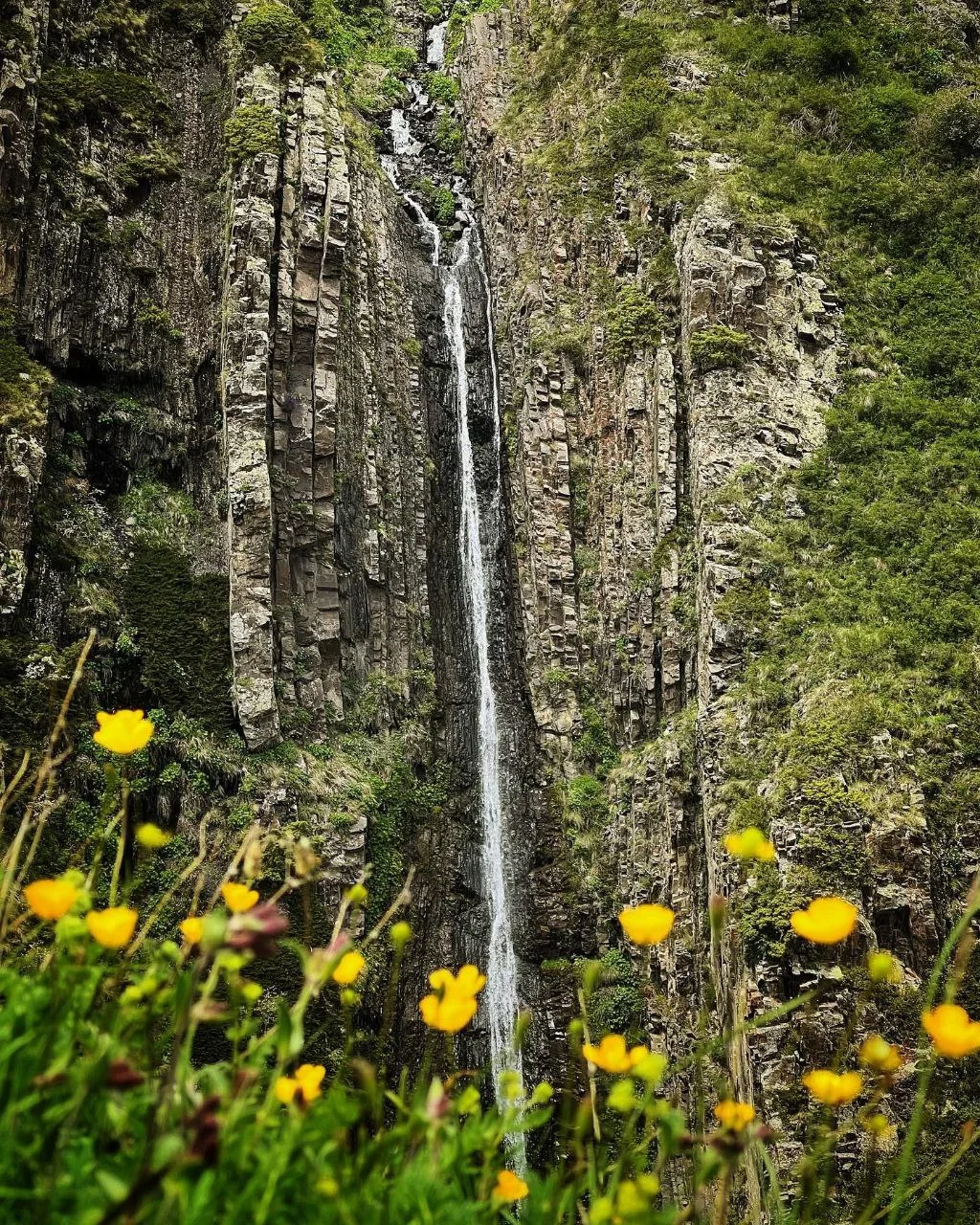 🏞️ Гдымский водопад   Возможно, это не самый зрелищный водопад в Дагестане, но определённо один из с