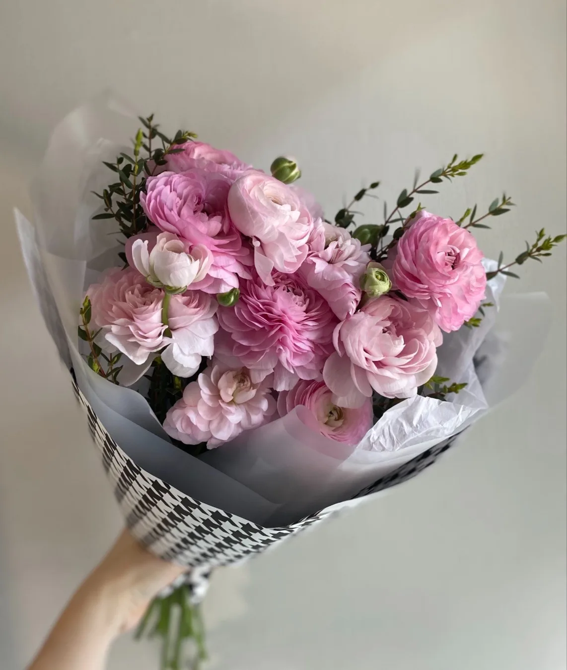 Мы получили первую в этом сезоне поставку местных фермерских лютиков ❤️‍🔥