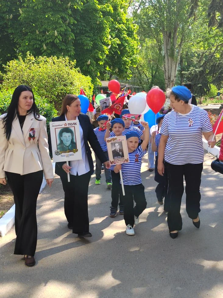 Уже по сложившейся традиции, в преддверии Дня Победы, в МБДОУ ДС «Родничок» г.Волгодонс...
