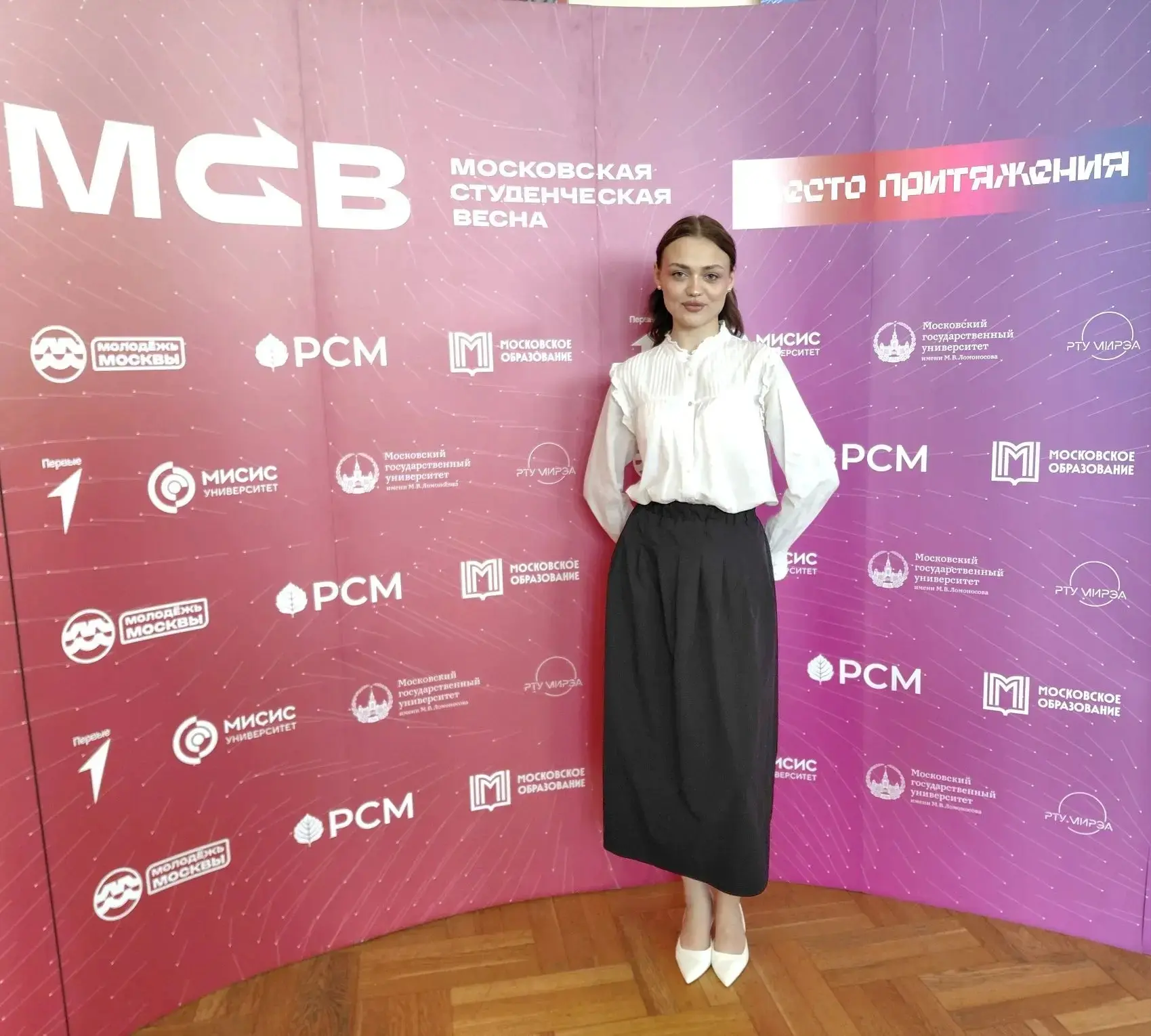 Пока все решают черновик или чистовик, студенты МК 7 выступают на сцене фестиваля Московская студенч