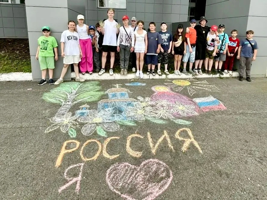🌈 Тринадцатый день смены: творчество, дружба и яркие краски лета 

🎉Тринадцатый день в «Ребячьем о
