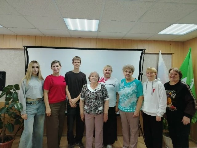Новые друзья серебряных волонтеров.