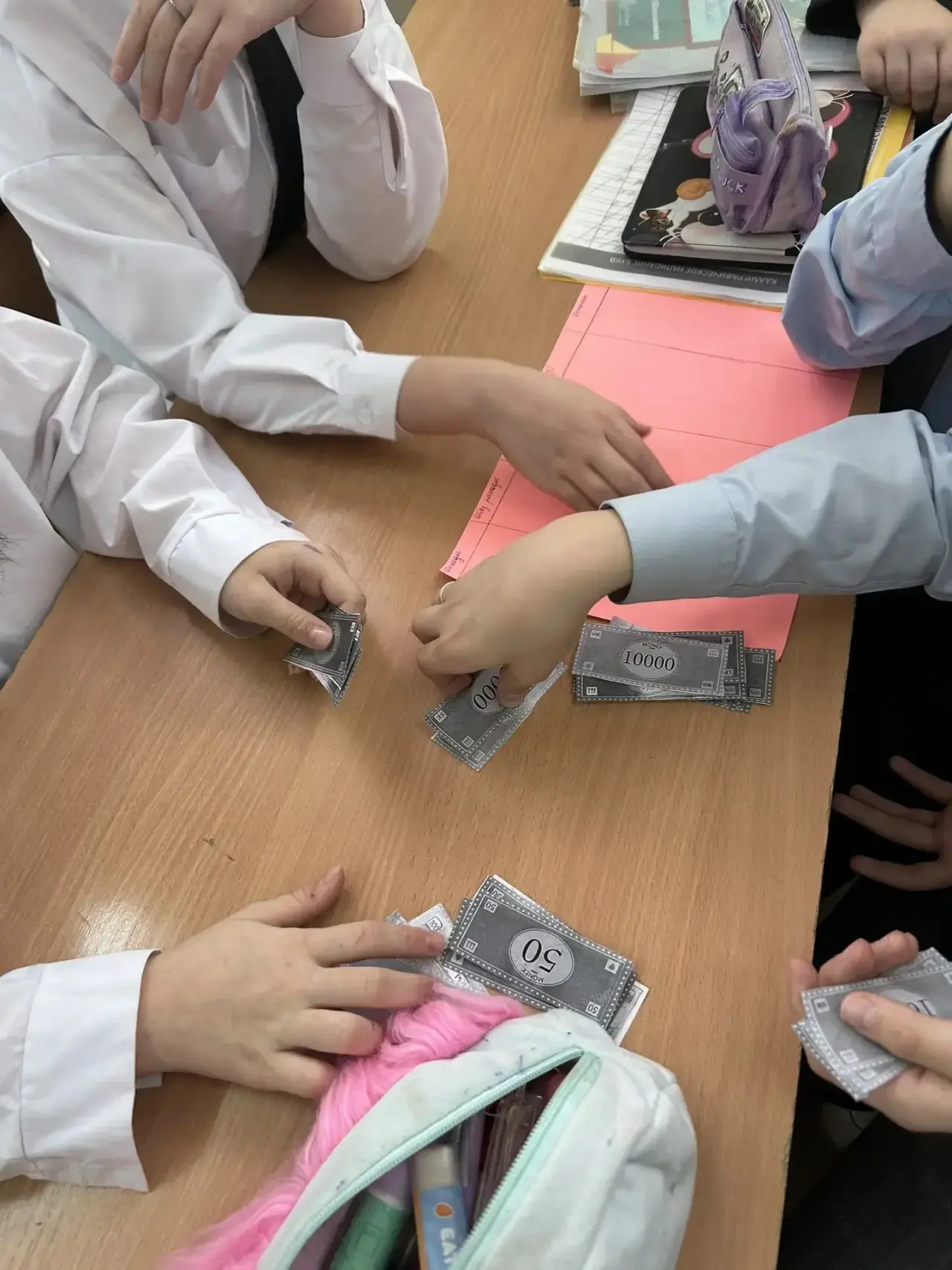 ✏️В нашей школе стартовала неделя начальных классов! Это время открытий, творчества и полезных знани