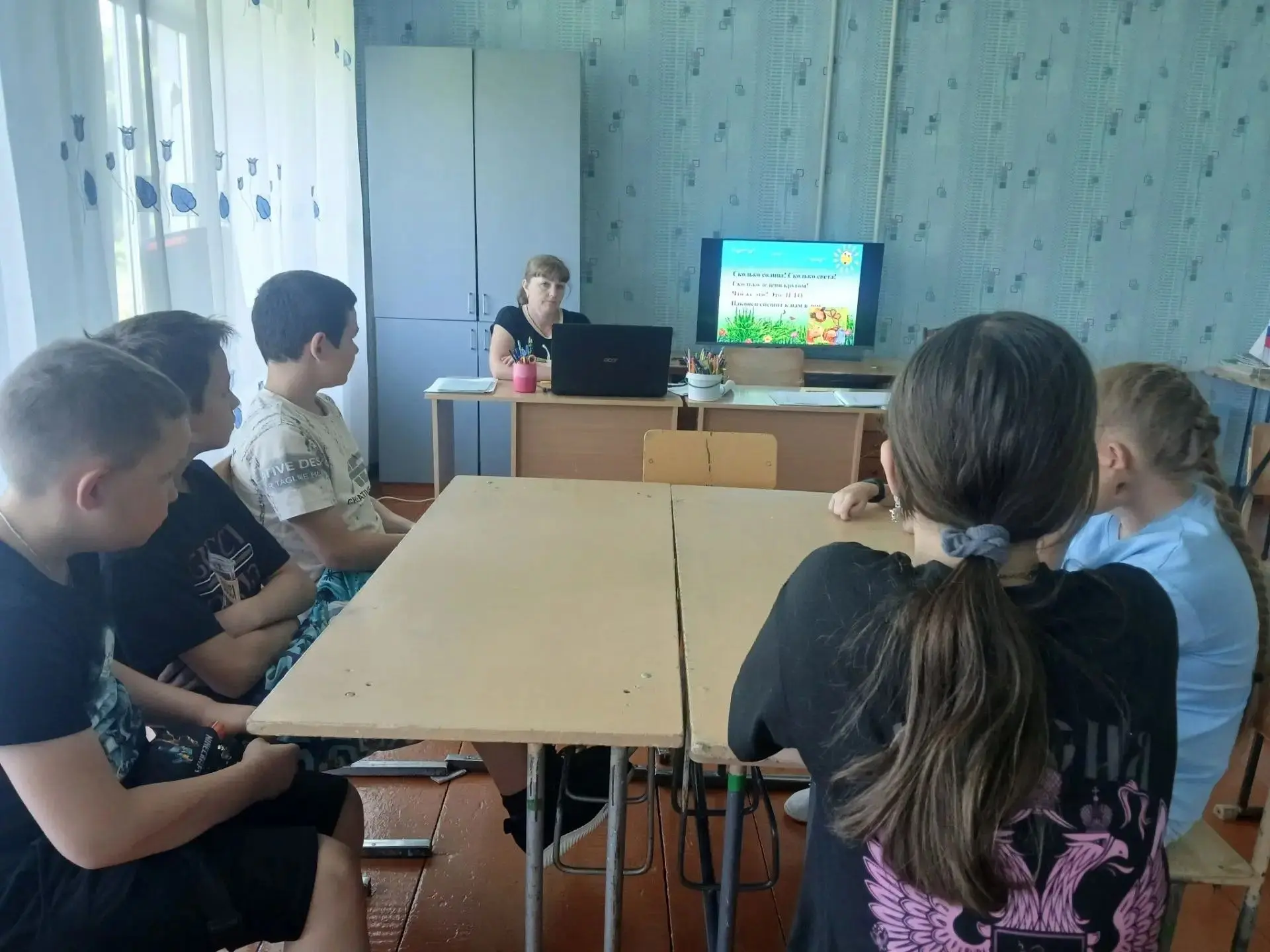 Сегодня для ребят пришкольного лагеря после традиционной зарядки была организована онлайн-экскурсия 