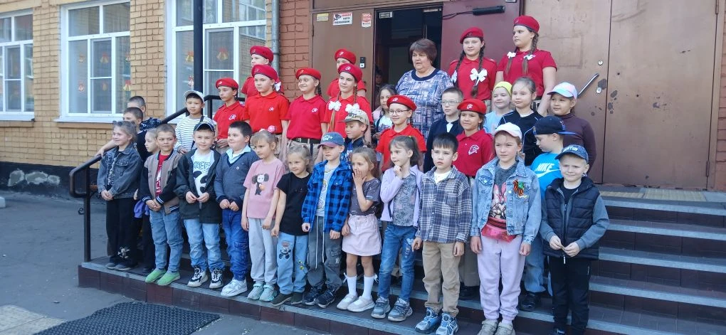 ❗️ День чудес и открытий: будущие первоклассники впервые переступили порог нашей школы N15       20 