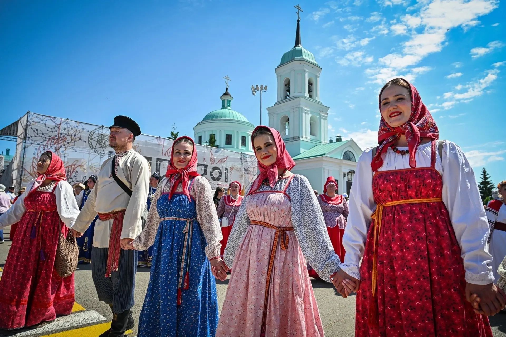🤝  8 поводов собраться вместе: в Татарстане отметили праздники традиционной культуры народов, прожи