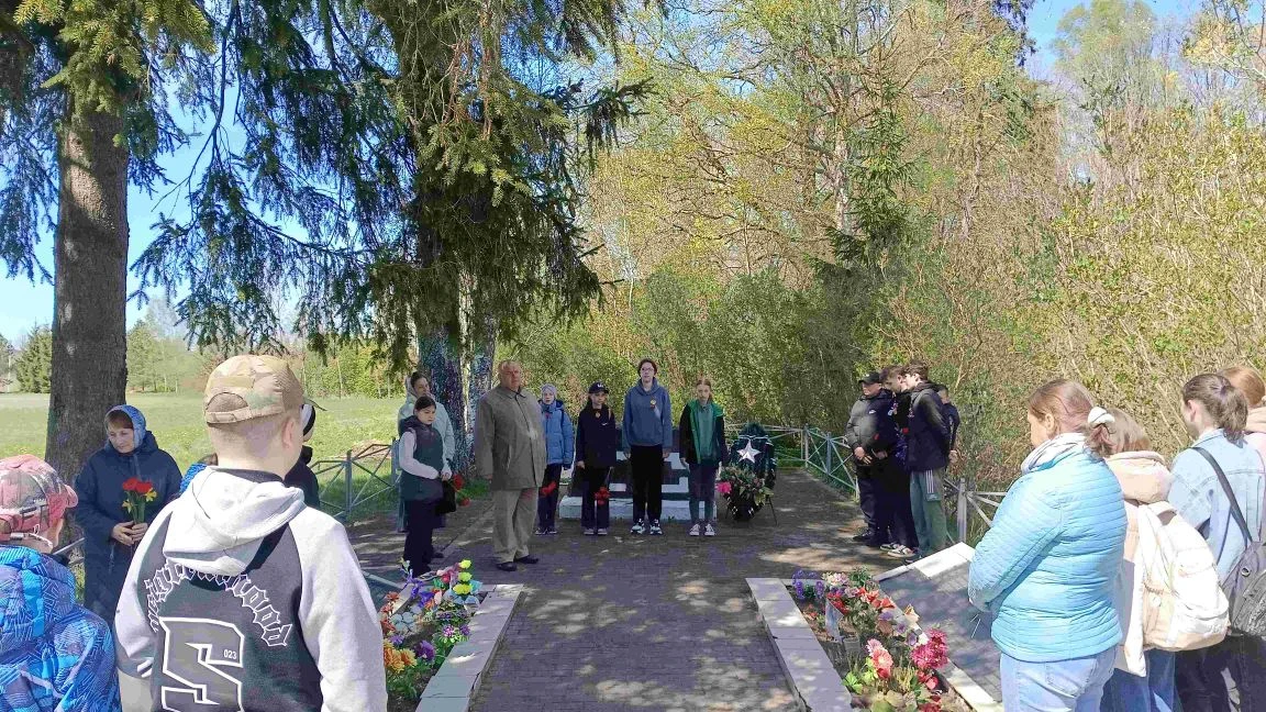 Митинг в честь 81-й годовщины Великой Победы.  🇷🇺                 📍Сегодня, в преддверии Дня Вели