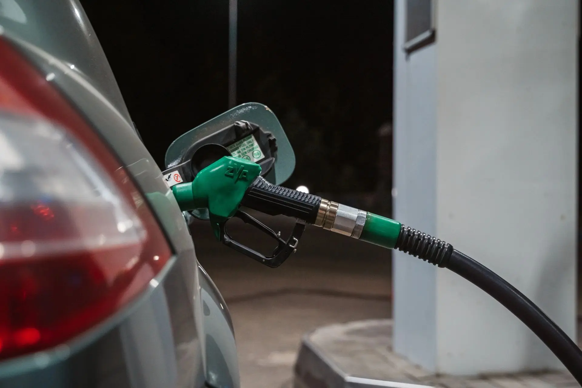Что будет, если тверичи перейдут на дешевый бензин? 🚘