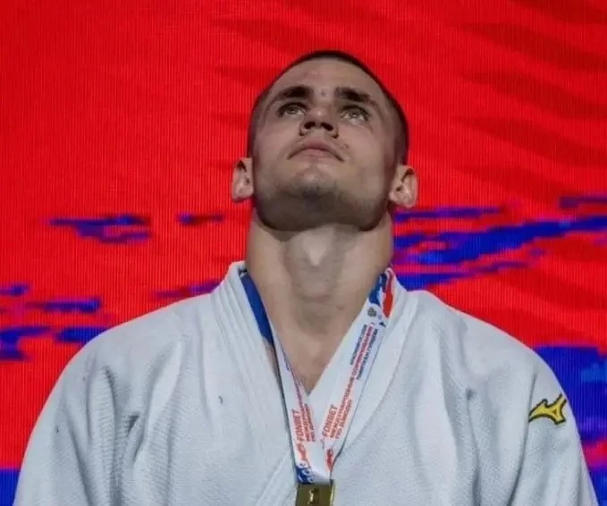 🥋 Калужский дзюдоист Владимир Досяк завоевал золото на международном турнире в Красноярске.

Спортс