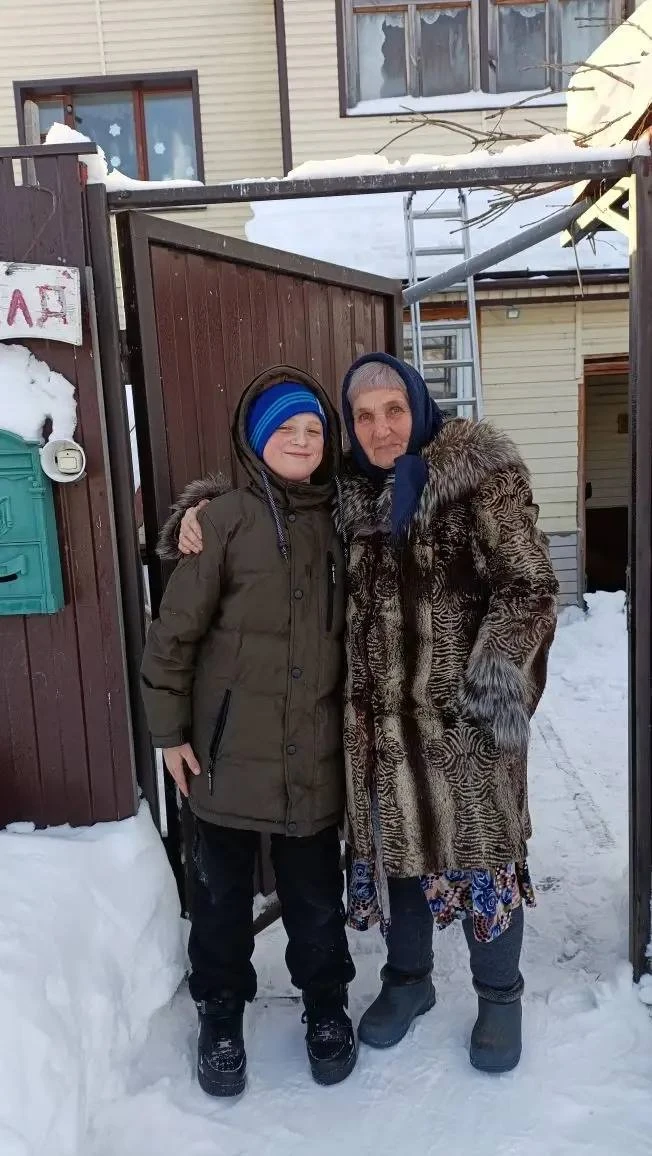 У волонтеров не бывает выходных  Сегодня представители волонтерского отряда «Здоровое поколение» шко
