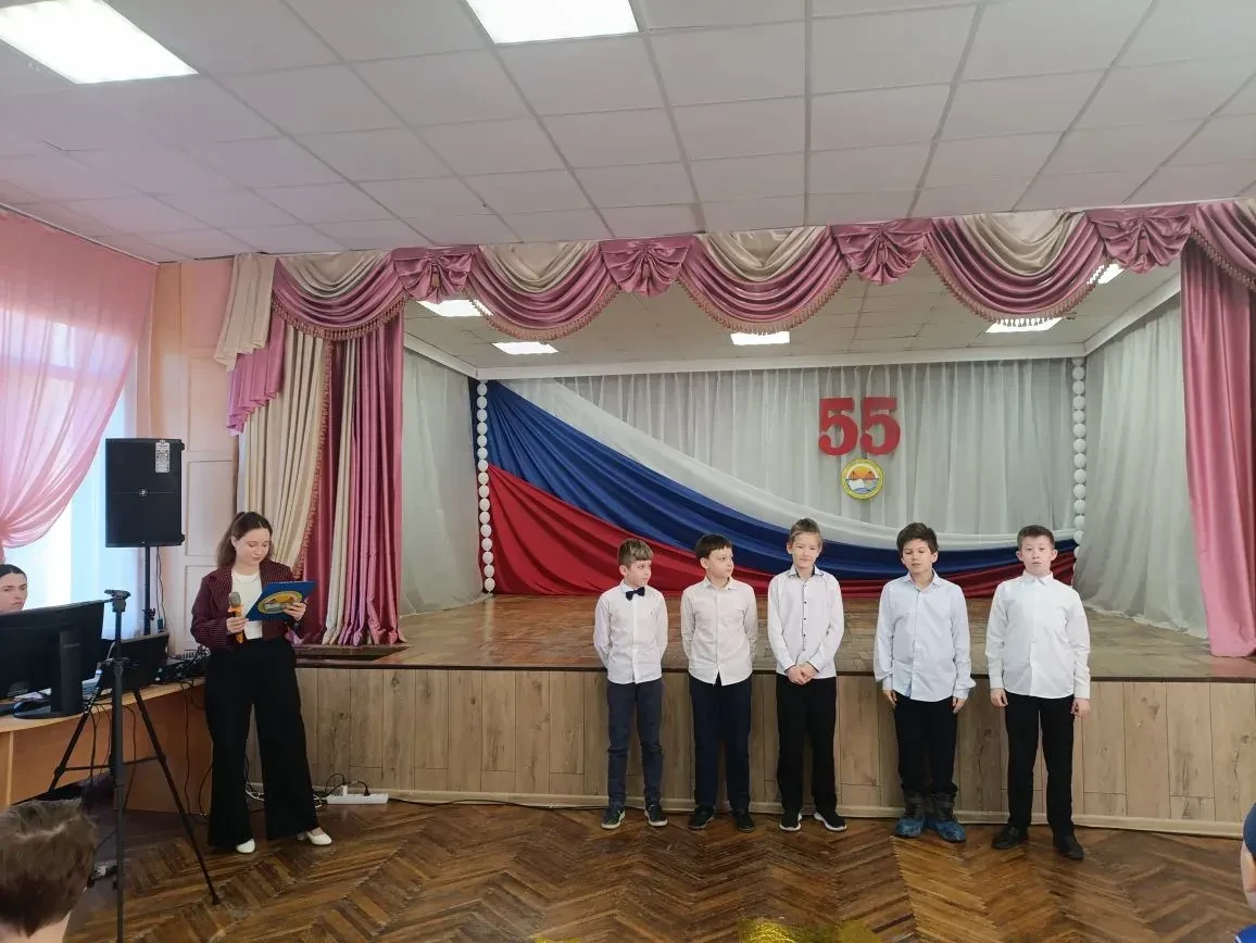 В субботу 21 марта в школе 14 состоялся районный тур "Игры разума", в котором приняли участие ученик