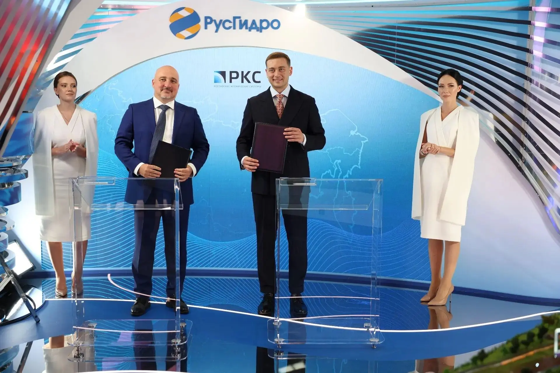 На полях Восточного экономического форума-2026 РусГидро и «Российские космические систе...