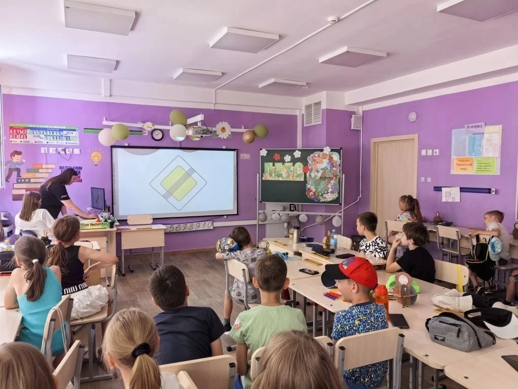 🎉 Жизнь в лагере — это не только игры, творчество и весёлые приключения, но и полезные знания, кото