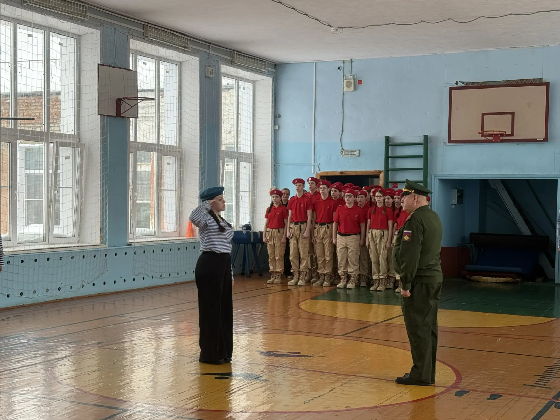 🔥В нашей школе прошел смотр строя и песни «Будущие воины»  Сегодня наша школа стала местом настоящег