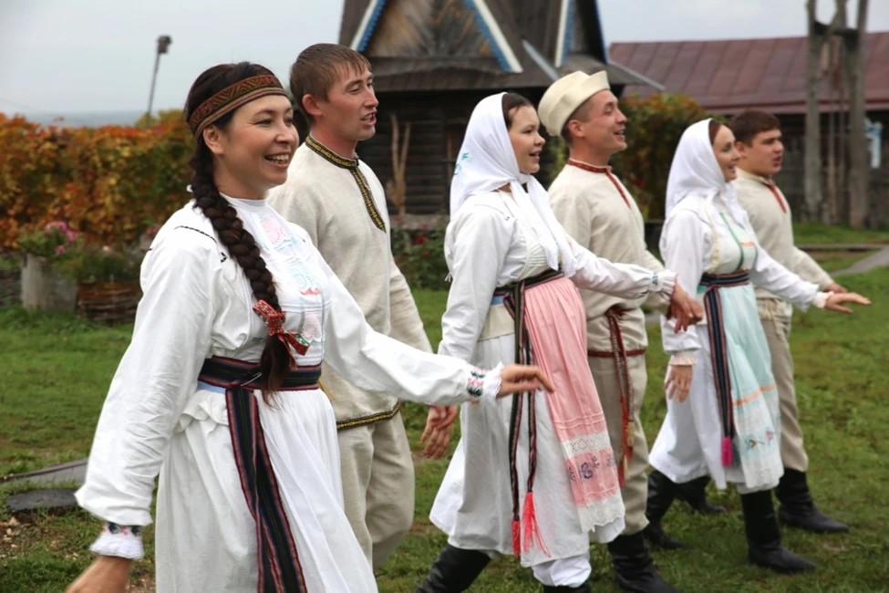 Финно-угорские народы: хранители древних традиций Европы🫶

Финно-угорские народы — это большая груп