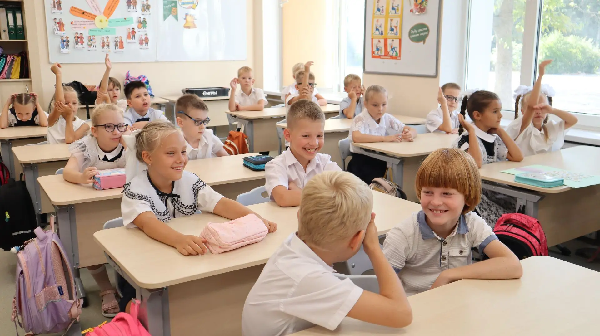 🎒Продолжаем знакомить школьников с миром профессий в новом учебном году