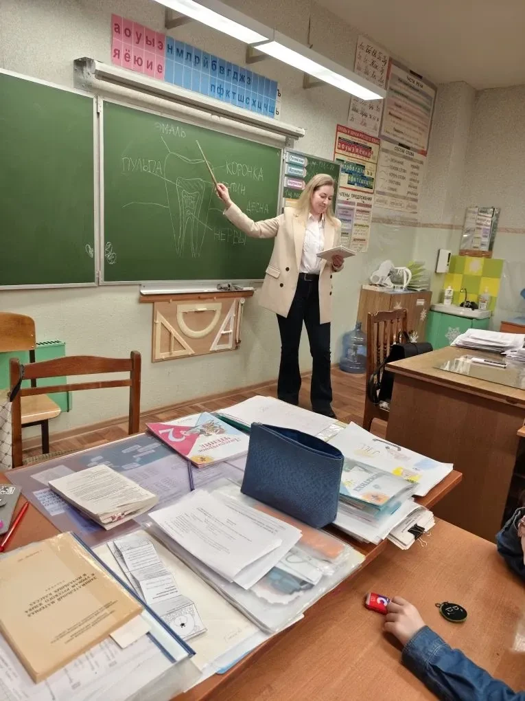 Учащиеся 2 "а" класса приняли участие в профессиональной пробе - медсестра в стоматологии