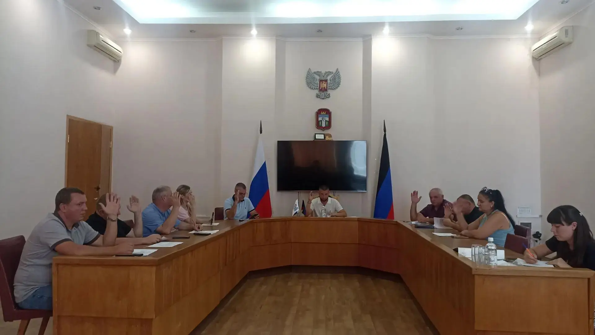 🗓️19.08.2026 года состоялось внеочередное заседание Тельмановского муниципального совета