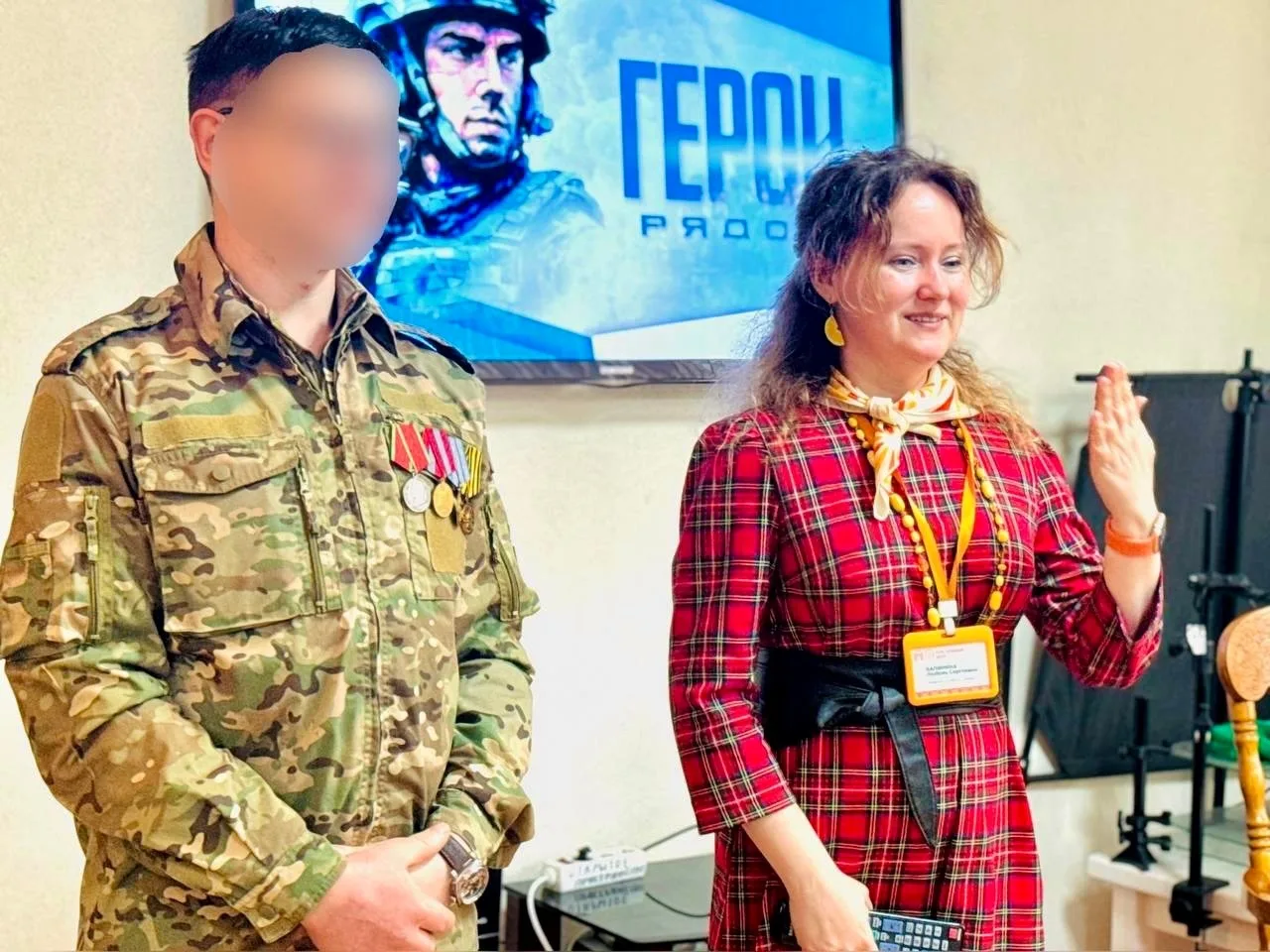 Живая история 🕊️  Юные Волонтёры Победы из Зеленограда встретились с участником специальной военной 