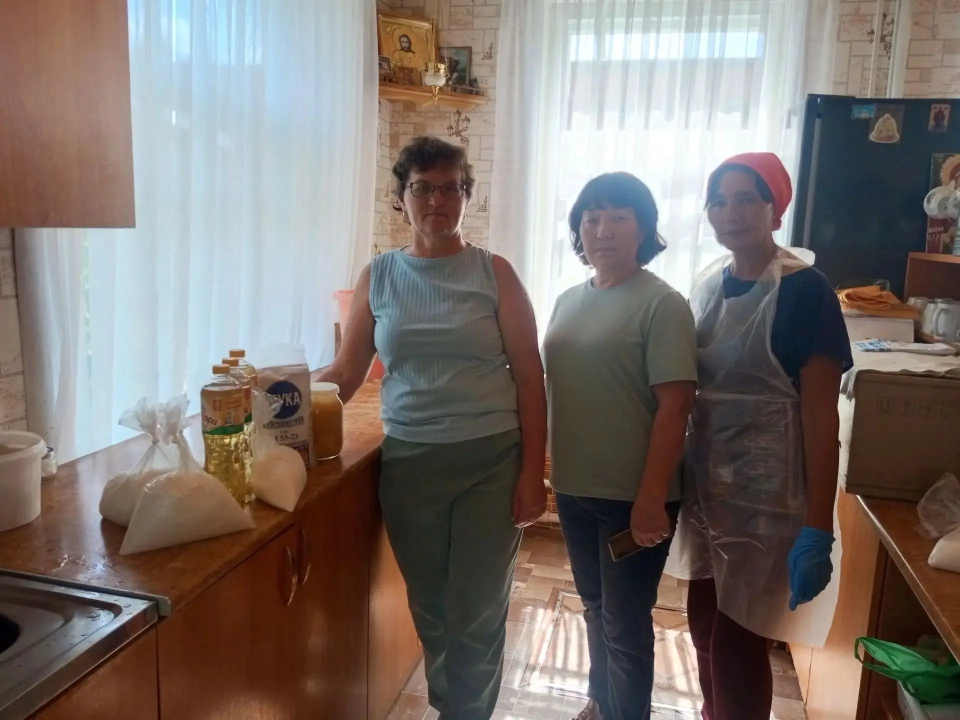 Сегодня у нас День Добрых дел. Коллектив детского сада принял участие в изготовлении до...
