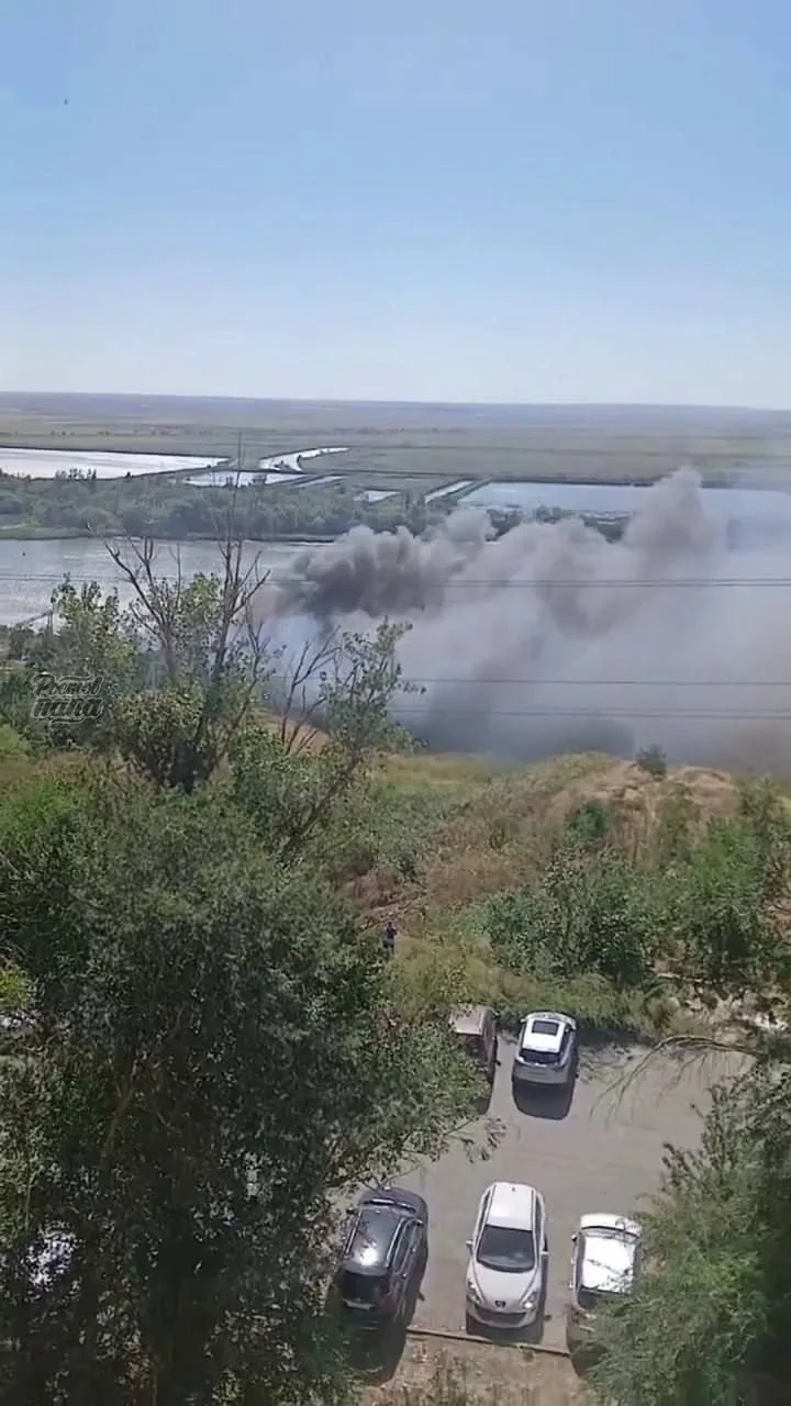 В Нижней Александровке начался ландшафтный пожар