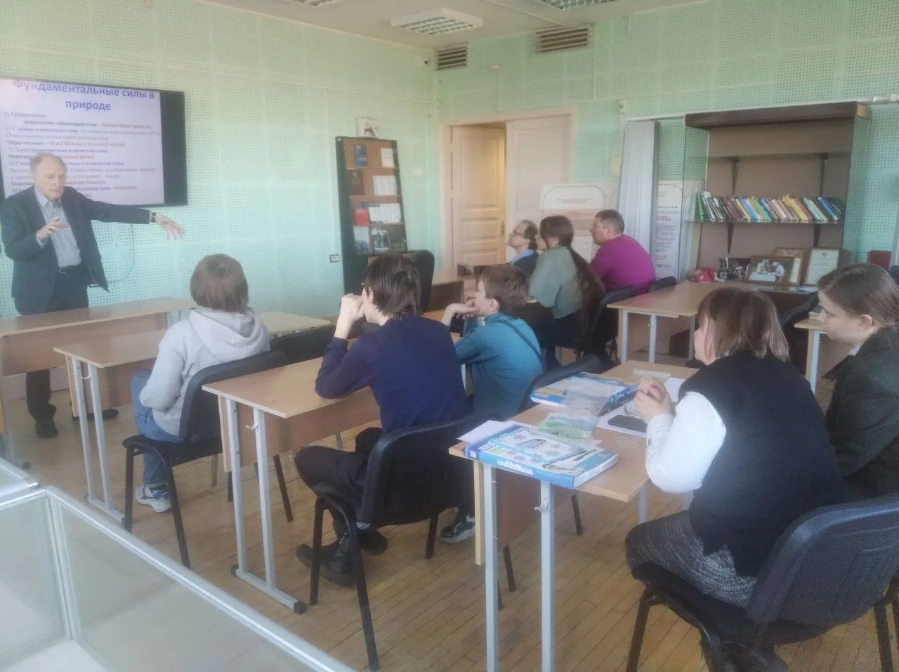 📸Продолжаем делиться яркими моментами фестиваля "В музей - сегодня, в науку - завтра"....