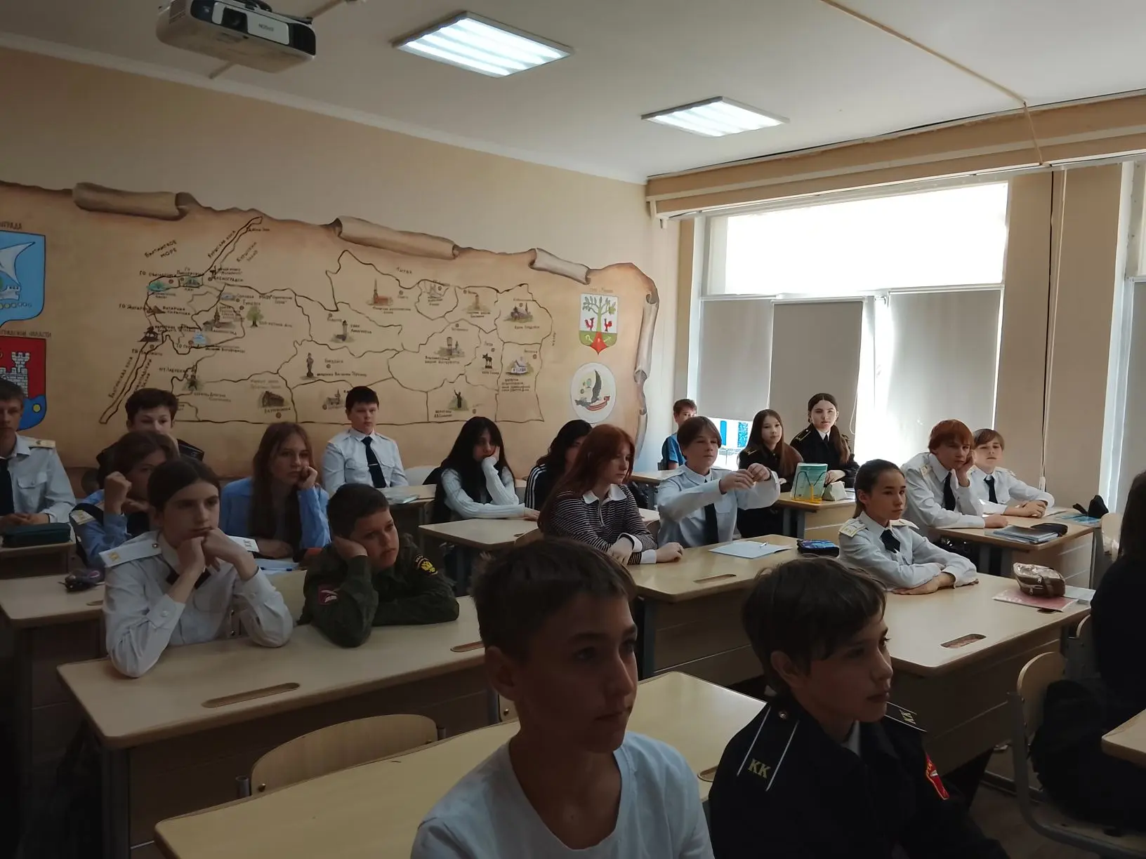 📚 Всероссийский урок «День Победы»: память, которой не быть забвенной