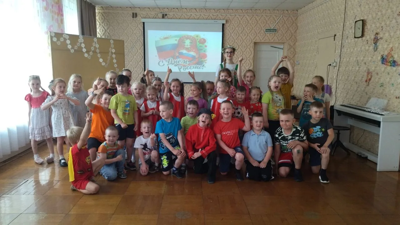 Сегодня в нашем детском саду прошло праздничное мероприятие, посвященное Дню России.🇷🇺🪆🌿
В гости