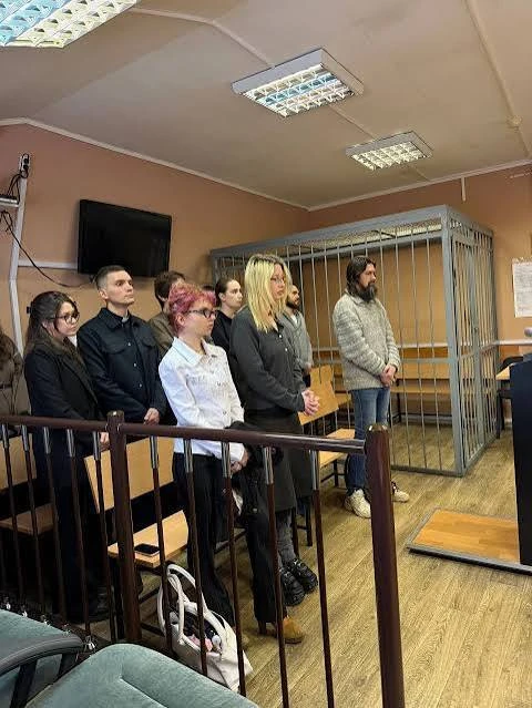 Санкт‑Петербургский городской суд пересмотрел приговор по делу о провокационной съёмке ...