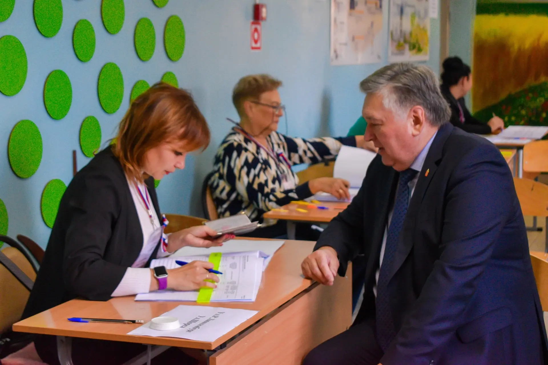 Глава города Твери Алексей Огоньков принял участие в голосовании ✅