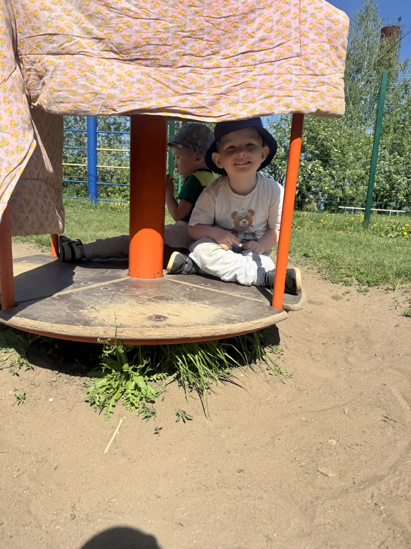 Лето в этом году опережает события ☀️