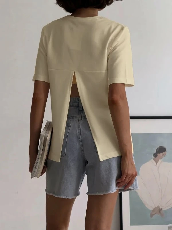 Футболка плотная со срезом на спине Revati wear