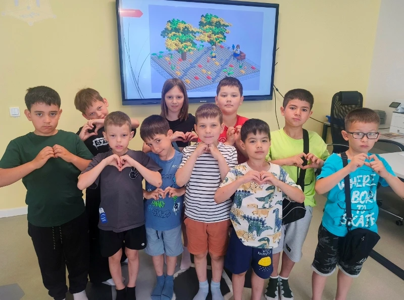 Цифровые миры в руках детей

https://vk.com/wall-221569350_7981

https://ok.ru/group/70000003310860/