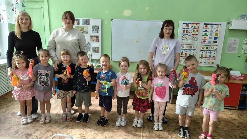🦄 Творческий мастер‑класс во второй младшей группе! 🦄

Сегодня дети вместе с родителями мастерили 