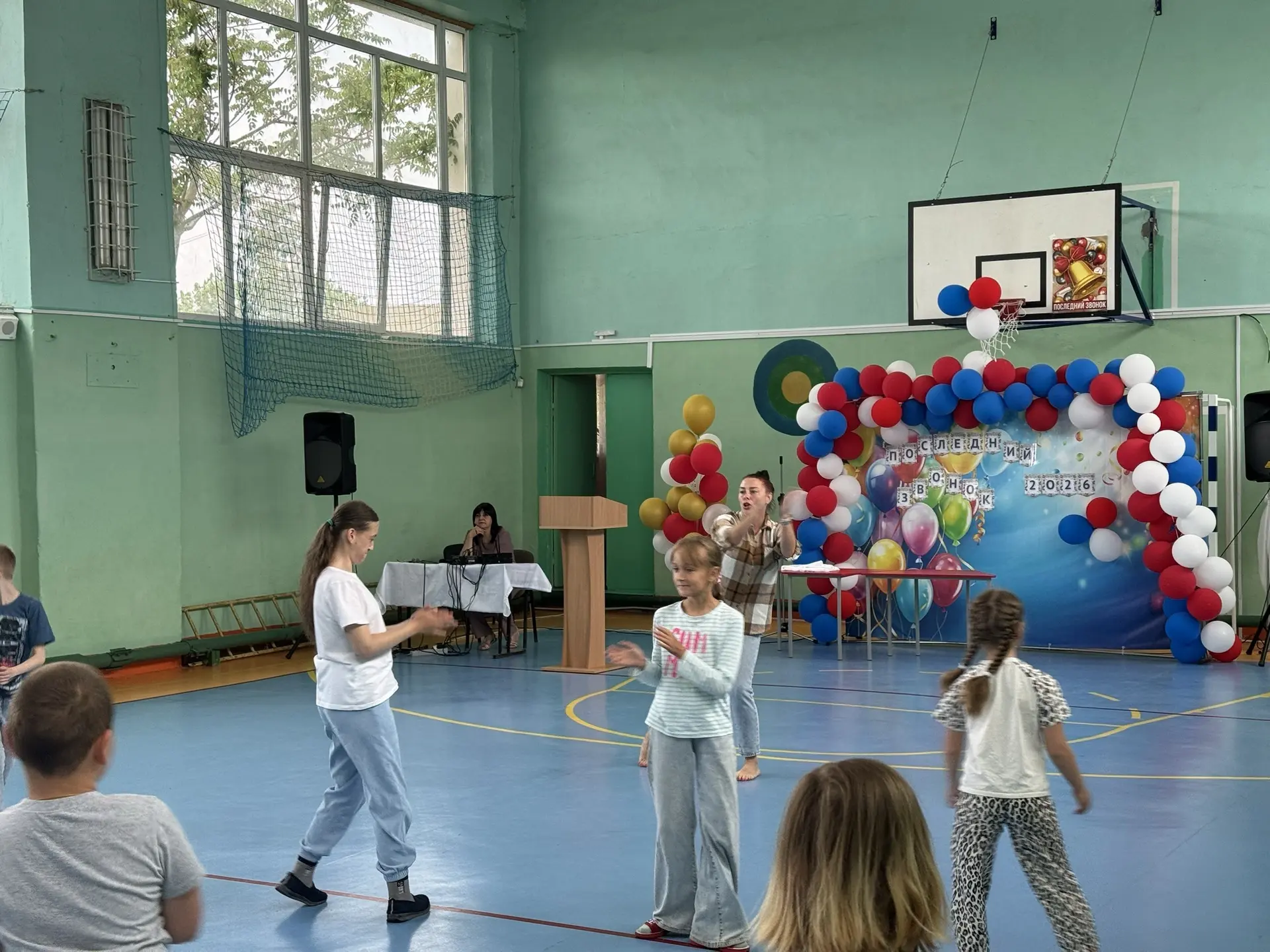 В нашей школе состоялся день открытия летней пришкольной тематической площадки☀

Первый день на площ