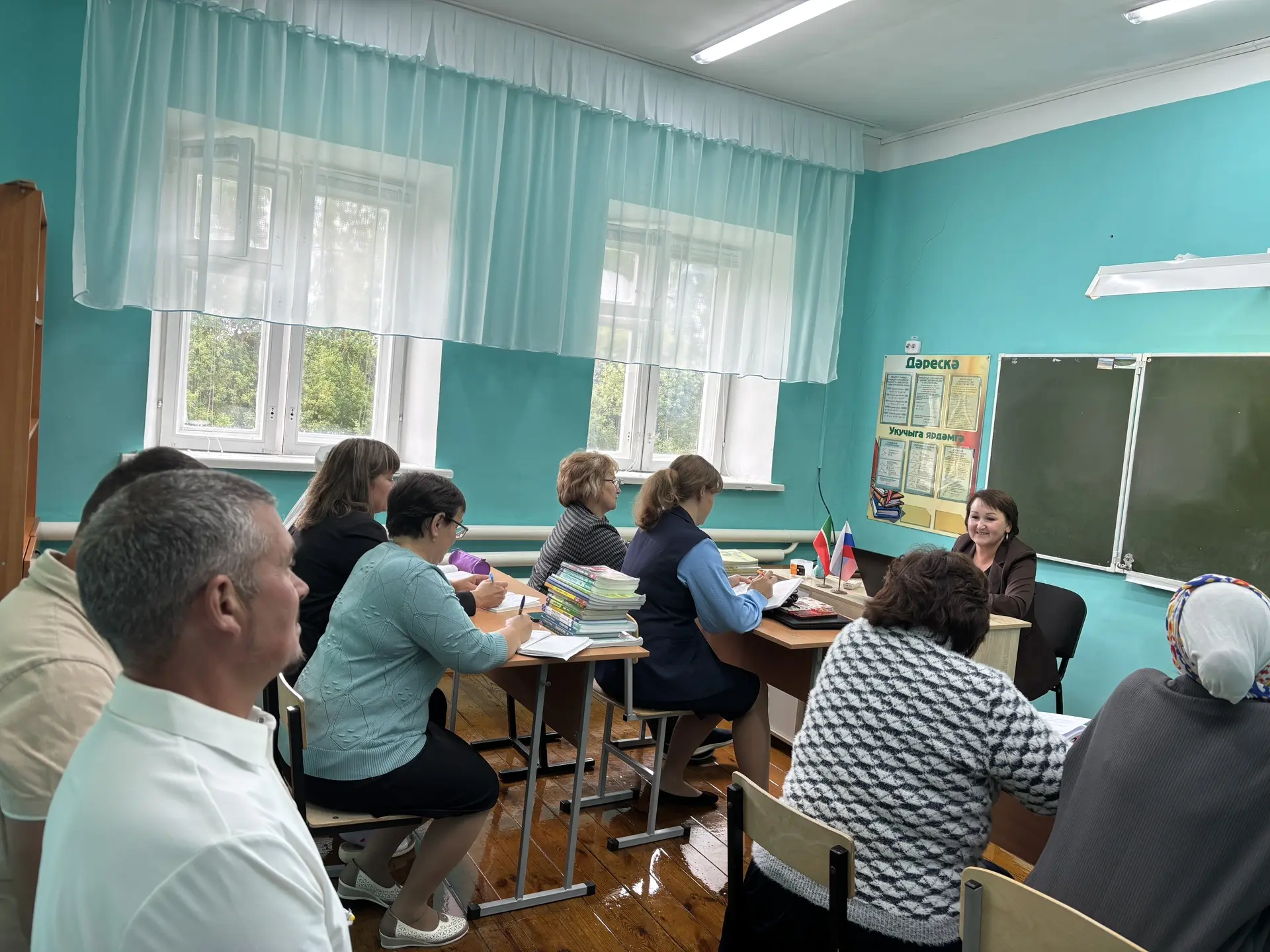 2026/27 уку елының икенче чирегеннән Россиянең барлык мәктәпләрендә «Ясалма интеллект һ...
