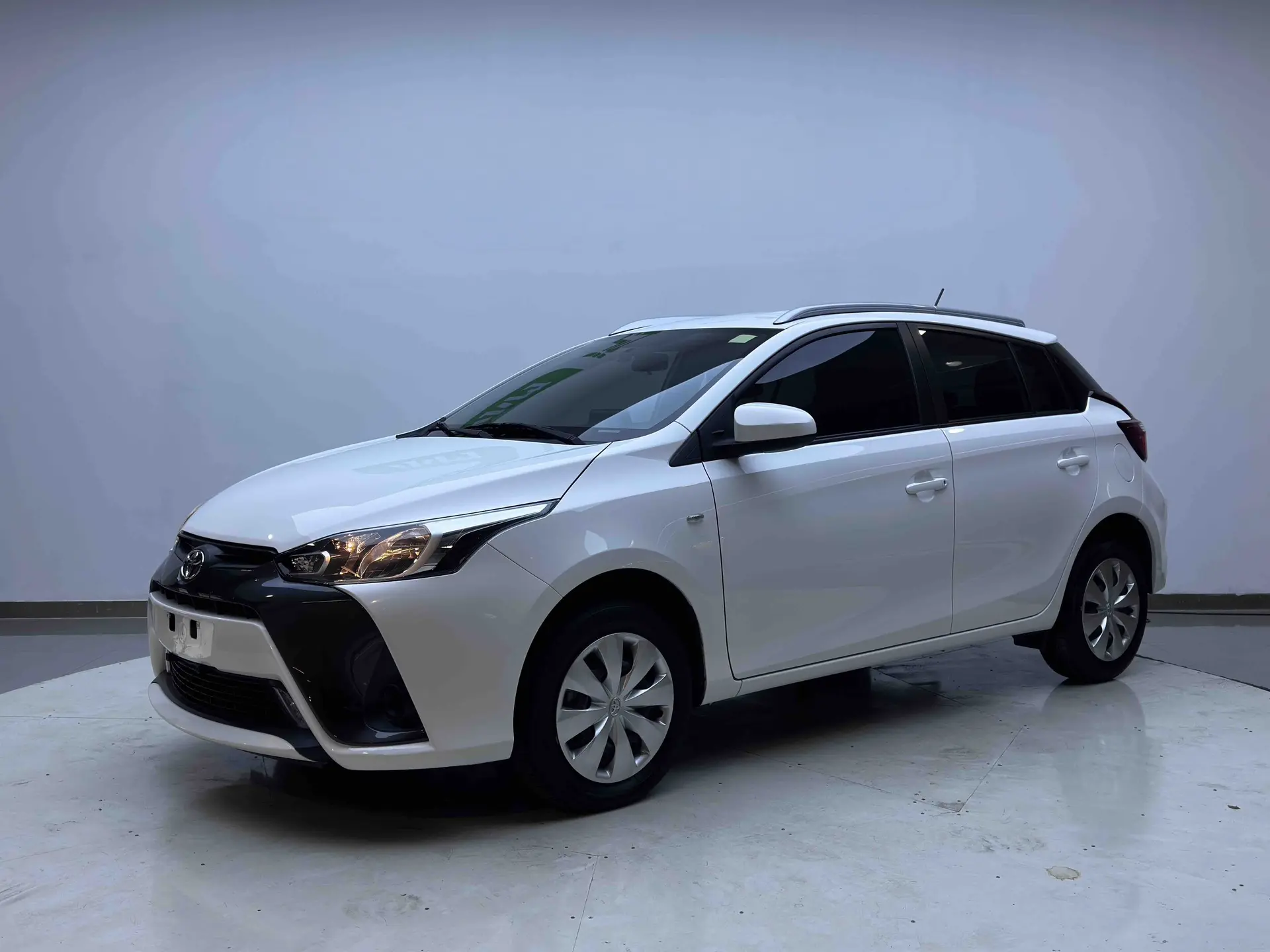 🇨🇳 Toyota Yaris L