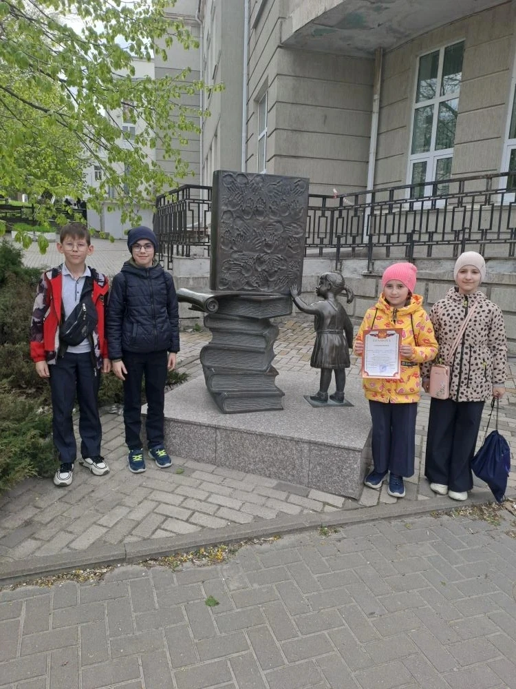 4 «В» стал победителем городского экоквеста 🏆  24 апреля ученики 4 «В» класса сразились в интеллекту