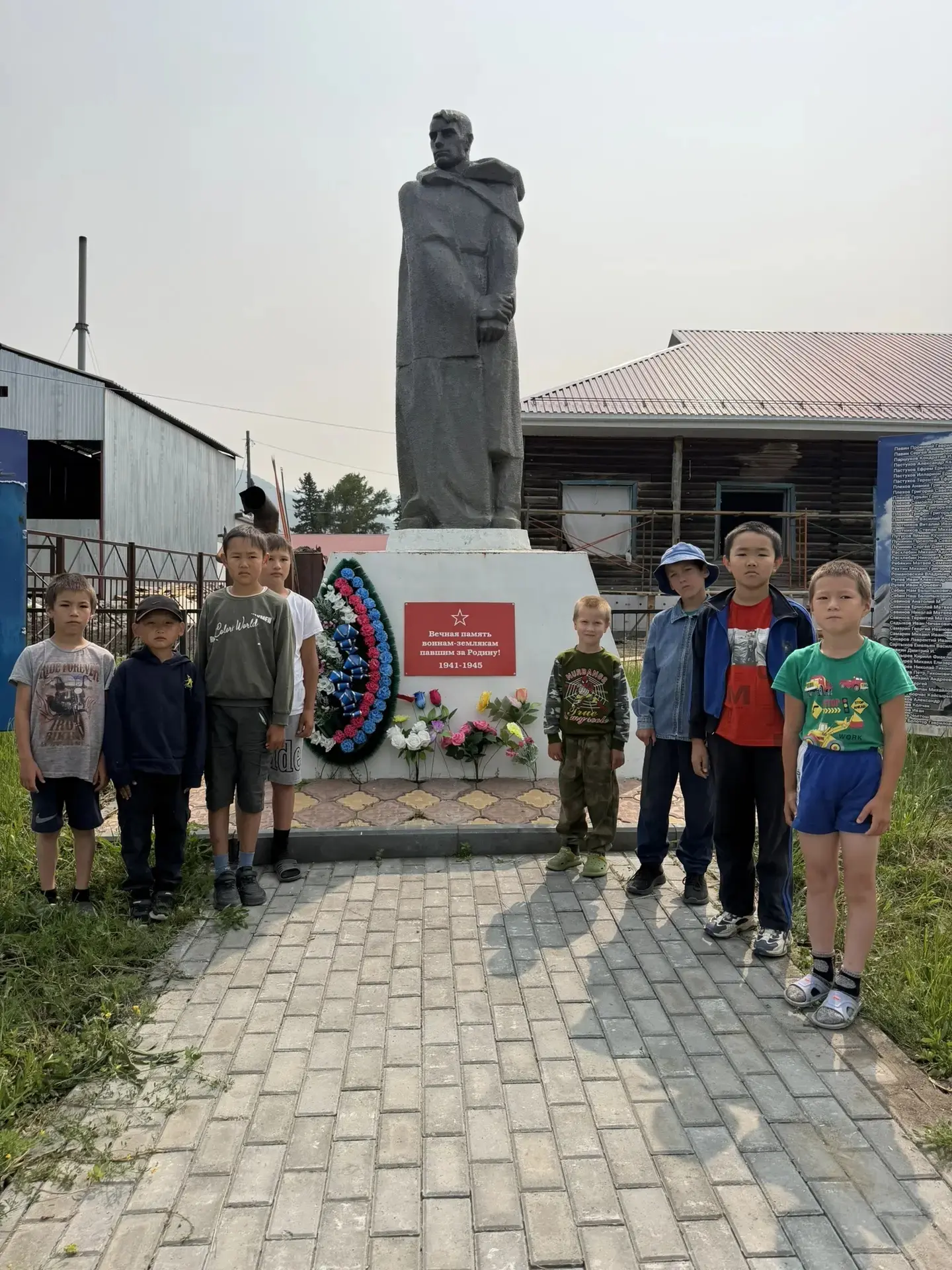 ✅В полной тишине, мы присоединились к общенациональной акции и почтили память павших минутой молчани