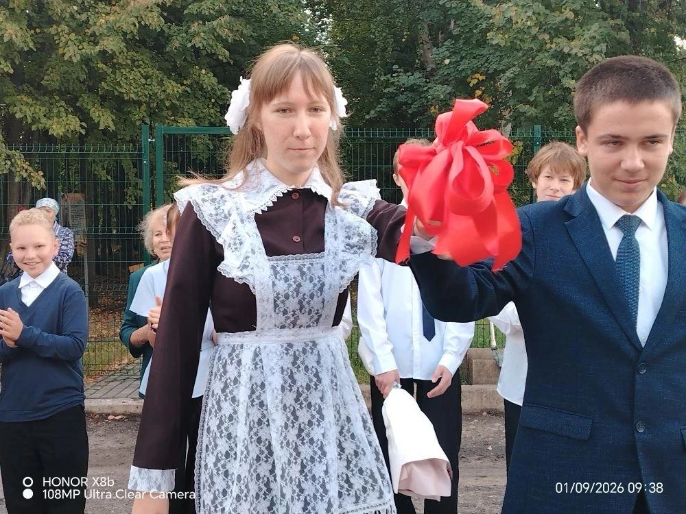 1 сентября — особый день, когда школа словно оживает: в коридорах слышен радостный гул ...