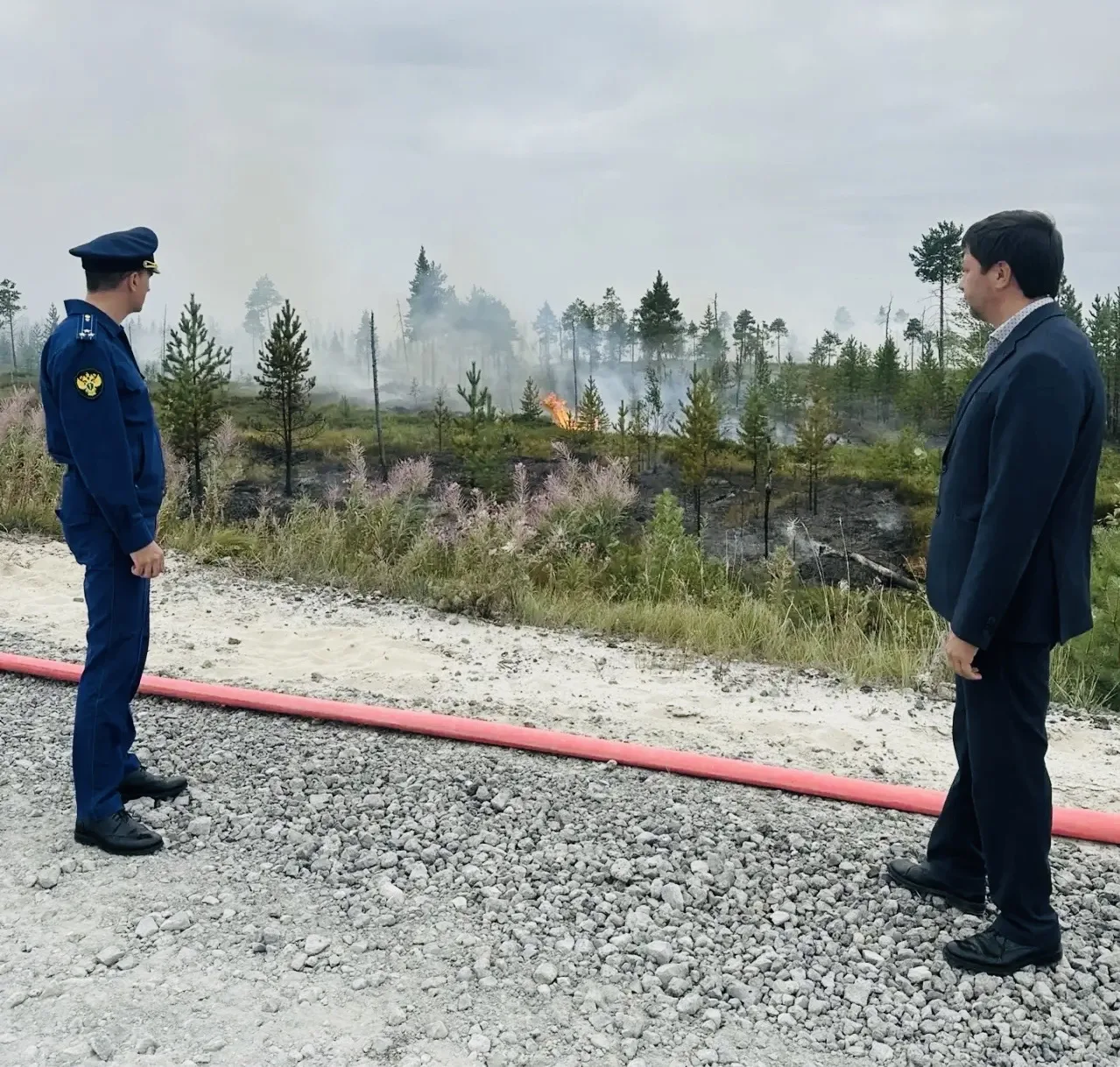 Прокуратура контролирует ликвидацию пожара в Сургутском районе
 
🔥На территории городского поселени