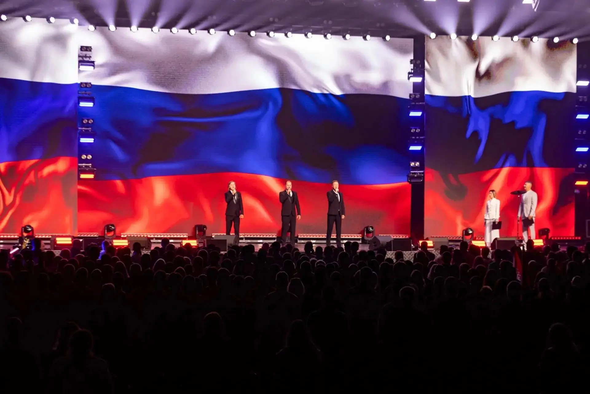 🇷🇺 С Днем Государственного флага Российской Федерации!