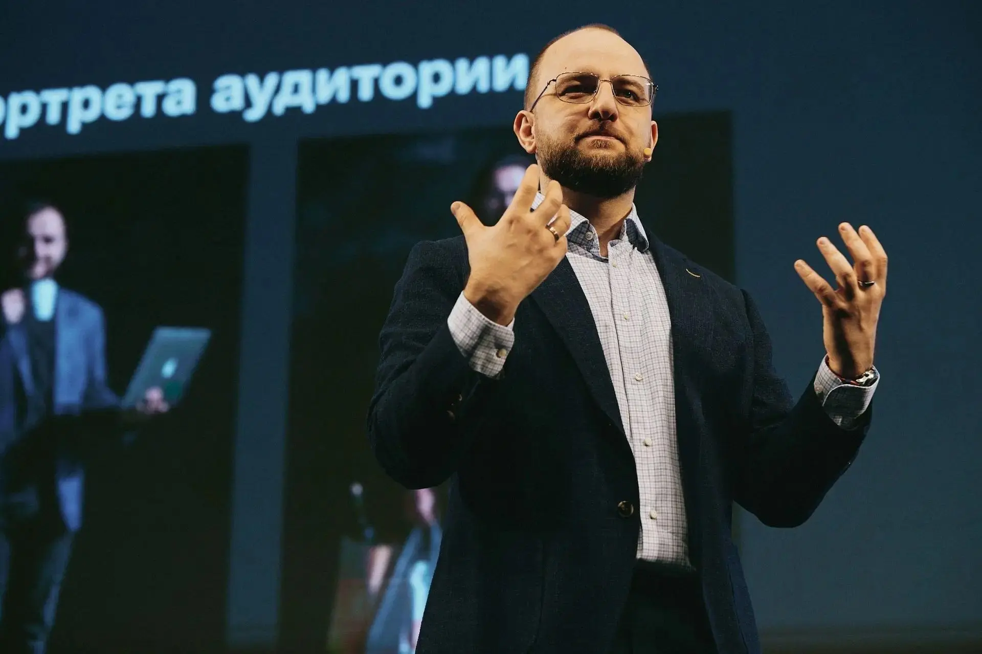 🎁 Напоминаем, что все участники фестиваля могут принять участие в розыгрыше книг Макси...