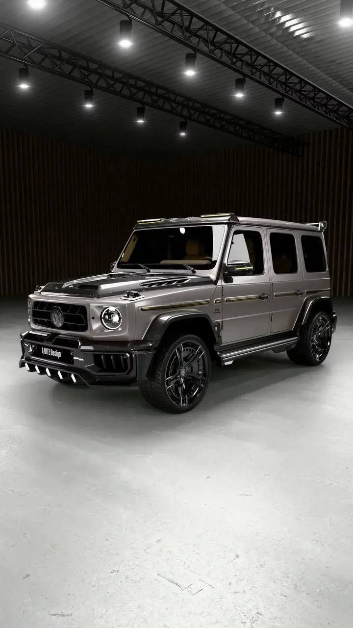 Mercedes G-Class получил новый обвес в стиле Mansory — много карбона, широкий кузов и с...