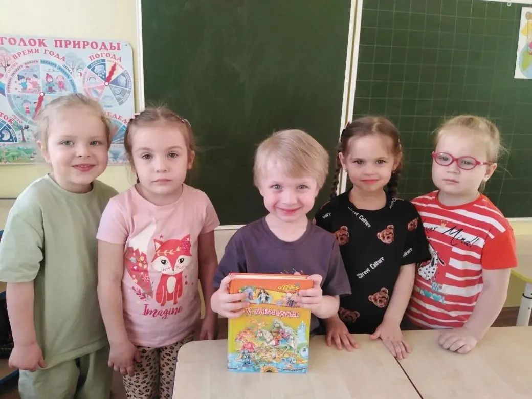 Вчера, 5 июня, в корпусе 922а прошел досуг "Там, на неведомых дорожках...", посвященный Пушкинскому 