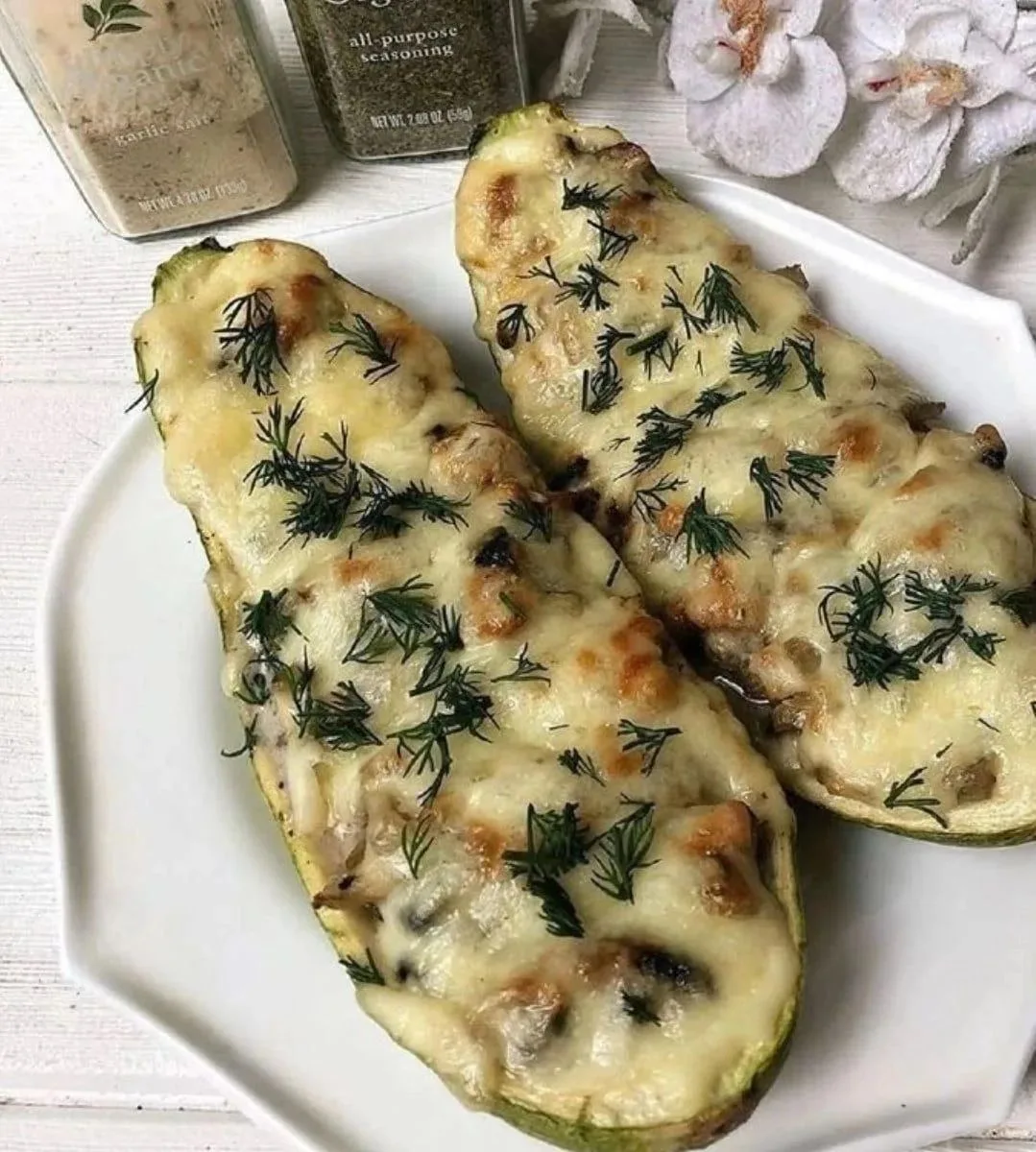 ✅Жюльен в кабачке